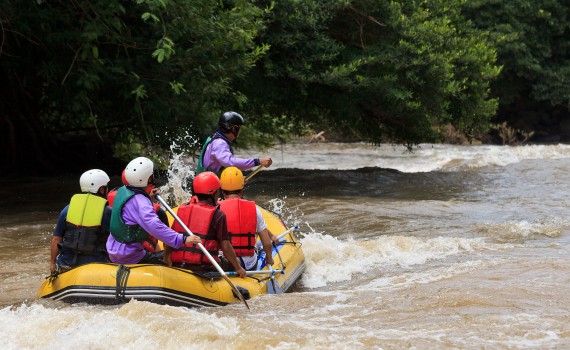 Экзотическое сафари в тропиках "Trekking & Rafting"