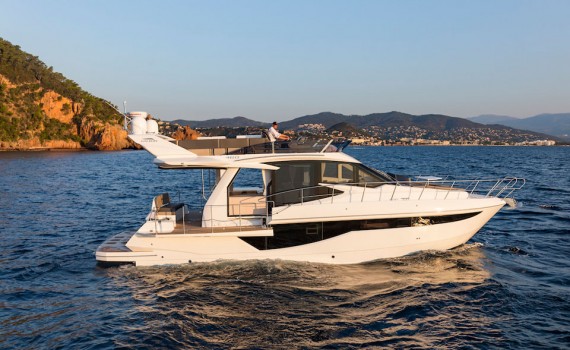 Яхта Galeon 460